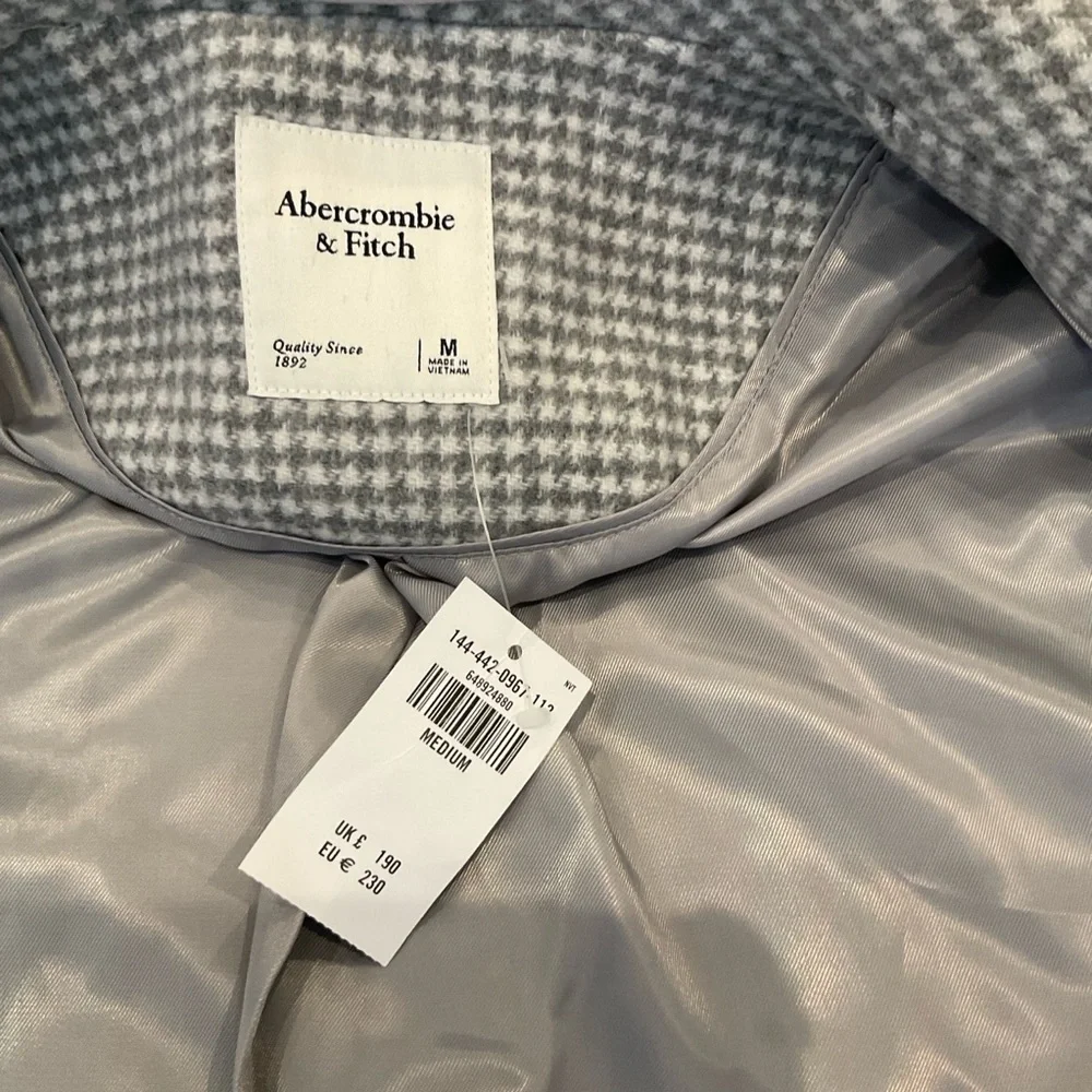 NWT Abercrombie & Fitch Wool Blend Houndstooth Tailored Top Coat in Grey Medium